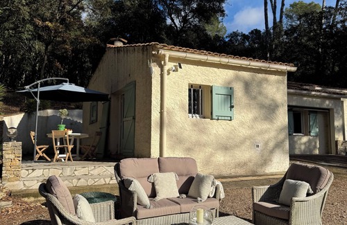 Lorgues Cottage | Charming and cozy detached house (Cottage) with shared large pool