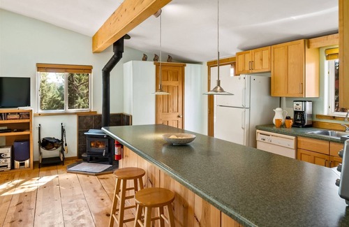 West Sedona House | Charming and Cozy Sante Fe Style Cabin - S041