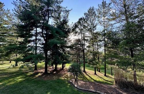 Johnston House | Charming and Private 3-bedroom house by Saylorville Lake, North of Johnston