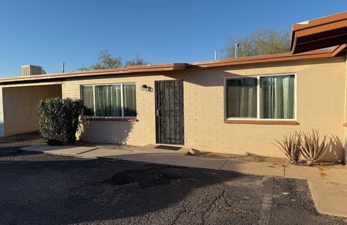 Keeling Apartment | Charming and quiet 1-bedroom apartment near amenities, U of A, & downtown Tucson