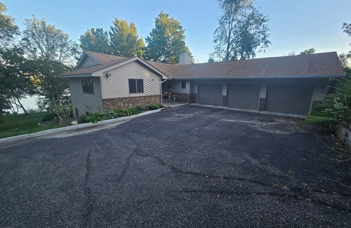 Forest Lake House | Charming and spacious 5 bedroom, 3 bath,19 guest home on peaceful keewahtin lake