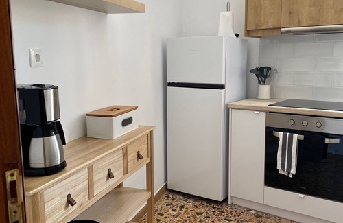 Sellia House | Charming and stylish Greek village house, just 10 mins from the beach