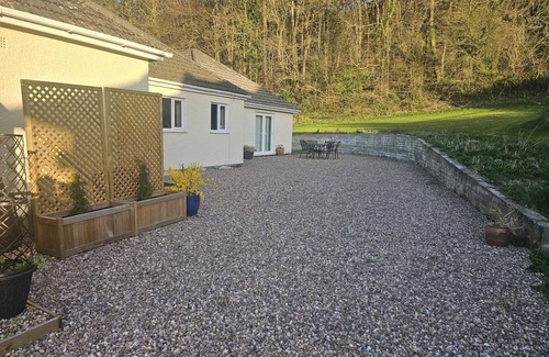 Govilon House | Charming Annexe Close to Abergavenny & Blorenge Trails