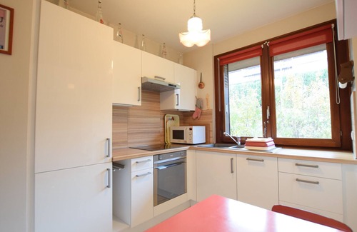 Evian-les-Bains Apartment | Charming apartment near the lake with Wi-Fi and parking in Évian-les-Bains
