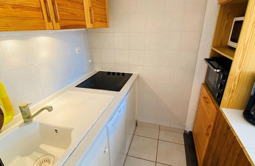 Les Deux Alpes Apartment | Charming Apartment Sleeps 6, Ski-In/Ski-Out, Stunning Slope Views