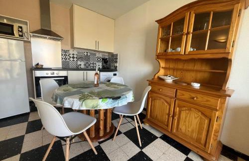 Port-la-Nouvelle Apartment | Charming apartment overlooking the sea