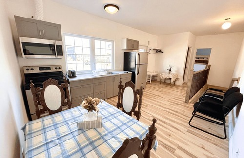 Port Colborne Apartment | Charming Apartment by the Canal and Beaches!