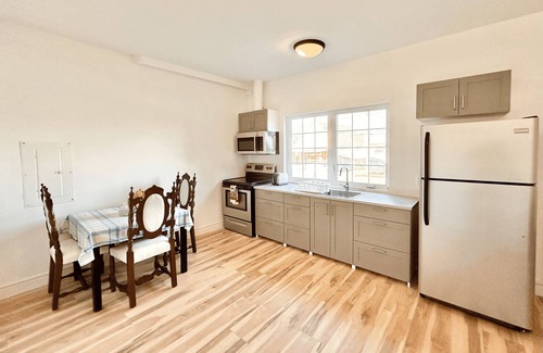 Port Colborne Apartment | Charming Apartment by the Canal and Beaches!