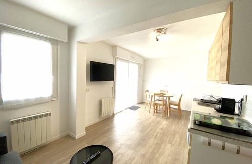 Le Fort Bloque Apartment | Charming apartment 2 to 4 people 200m from the beach with wifi