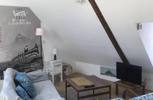 Granville Apartment | Charming apartment F2, full center, 200m from the beach, free parking prox
