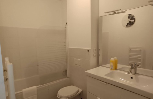 6th Arrondissement Apartment | Charming Apartment for 4 near Massena and Part-Dieu