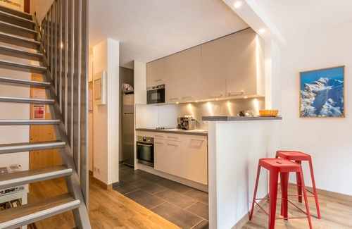 Val-d'Isere Apartment | Charming Apartment with Full Amenities, Wifi, Parking, and South-Facing Balcony in Val-d'Isère