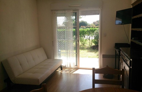 Vaux-sur-Mer Apartment | Charming Apartment with Garden, Pool Access, and Private Parking in Vaux-sur-Mer