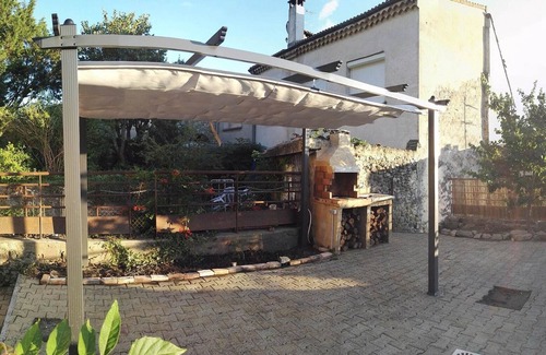 Dieulefit Apartment | Charming apartment, GARDEN, overlooking the hills