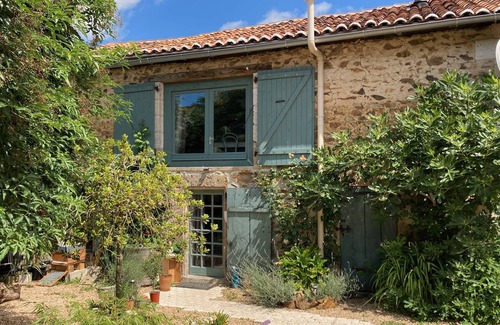 Massignac House | Charming Apartment in a converted 16th Century Charantaise Barn