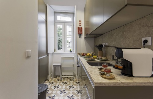 Penha de Franca Condo | Charming Apartment in a Private Condominium at Graça