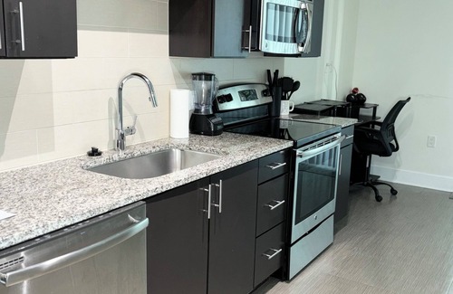Buckhead Apartment | Charming apartment in brilliant Atlanta with fitness room, WiFi, AC