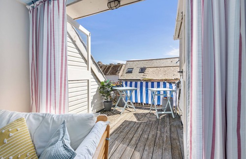 Salcombe Apartment | Charming apartment in the very centre of Salcombe