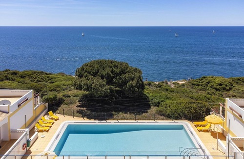 Benagil House | Charming apartment in Benagil with pool
