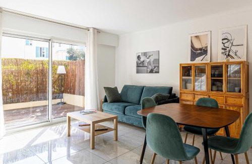 Cannes City Centre Apartment | Charming apartment in residential neighbourhood