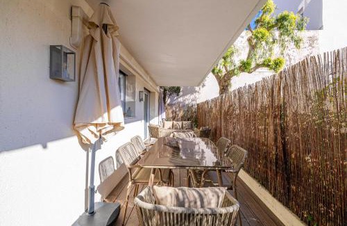 Cannes City Centre Apartment | Charming apartment in residential neighbourhood