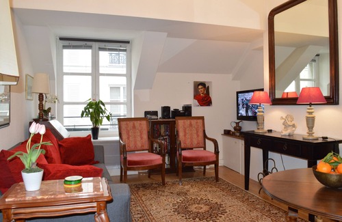 Marais Apartment | Charming Apartment In The Heart Of Paris Marais – 1 Br. Sleeps 4 Air Condition