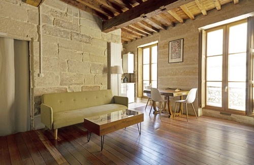 Uzes Apartment | Charming apartment in the historic center of Uzès with air condition and parking