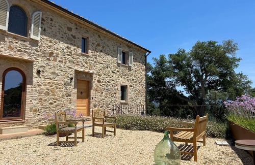 Suvereto Apartment | Charming apartment located on tuscan hills with swimming pool and a tennis court