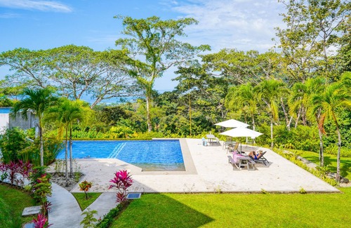 Dominicalito Apartment | Charming apartment near the ocean with pool, lanai, balcony, & washer/dryer