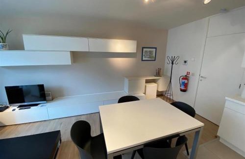De Panne Apartment | Charming Apartment Near Beach, cleaning included