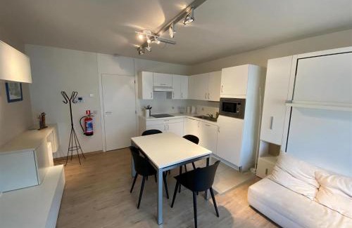 De Panne Apartment | Charming Apartment Near Beach, cleaning included