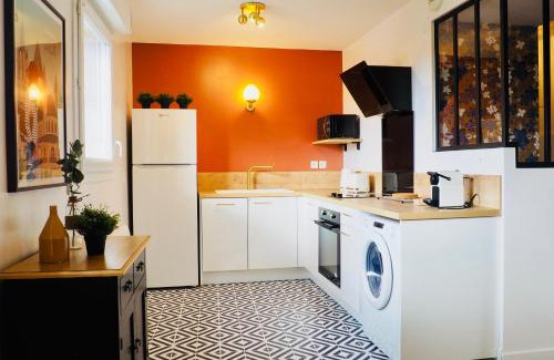 Bas de Venoix Apartment | Charming apartment - private parking, balcony