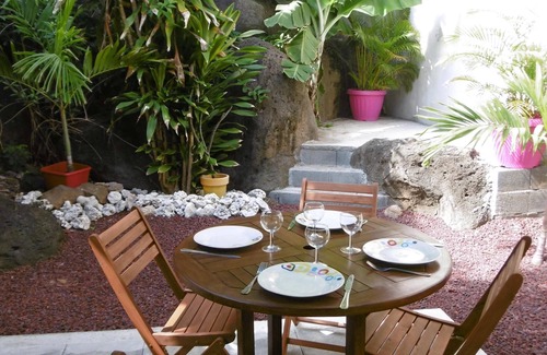 Saint-Pierre De La Reunion Apartment | Charming apartment with garden in Terre Sainte (Saint Pierre)