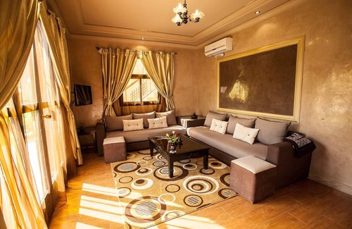 Tahannout Apartment | Charming apartment - secure and close to Marrakech