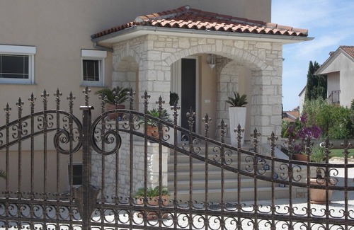 Medulin Apartment | Charming apartment with sea view