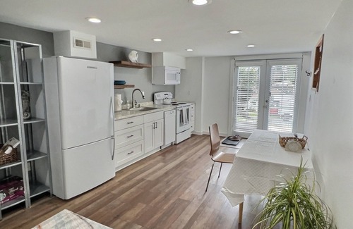 Magnolia Apartment | Charming apartment with Free Parking in magnolia Seattle