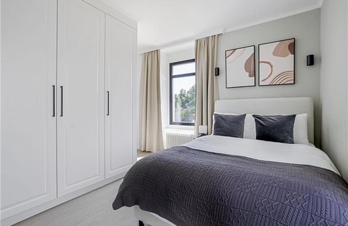 District 9 Apartment | Charming Apartments in Zurich 4