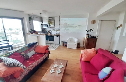 Charonne Apartment | Charming appartment, balcony and stunning view!