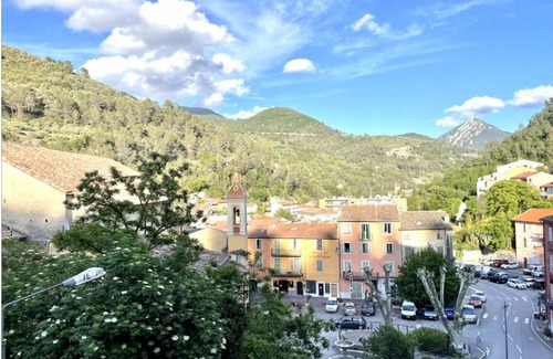 L'Escarene Apartment | Charming Appartment Villa renovated in a green and quiet site close to Nice !