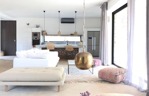 Sidi Kaouki Villa | Charming Architect villa nestled within the only Argan forrest in the 🌎