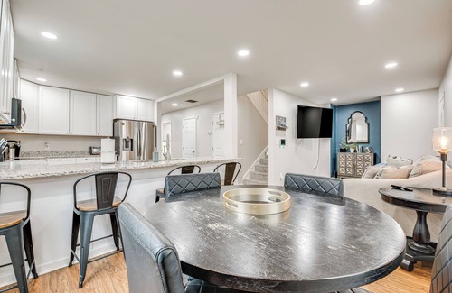 Jefferson Park House | Charming Atlanta Home w/Yard ~ 7 Mi to Downtown!