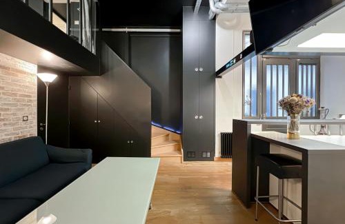 Quartier de la Porte-Saint-Denis Apartment | Charming atypical apartment - Gare de l'Est
