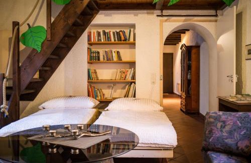 Meride Bed & Breakfast | Charming B&B and Osteria La Crisalide
