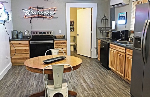 Lubbock House | Charming barndo in terrific Lubbock with WiFi, AC
