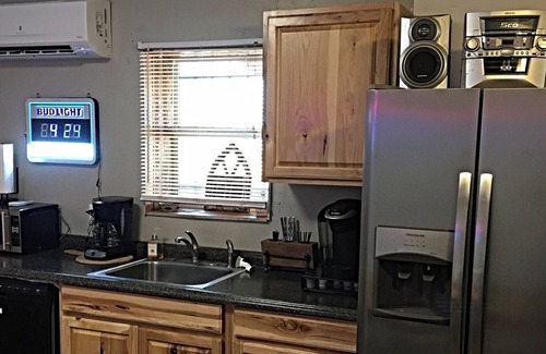 Lubbock House | Charming barndo in terrific Lubbock with WiFi, AC