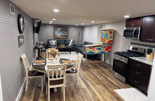 Grand Island House | Charming Basement Bungalow