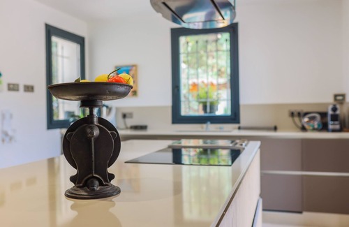 La Gaude Villa | CHARMING BASTIDE IN THE HEART OF LAVENDER AND OLIVE GROVES