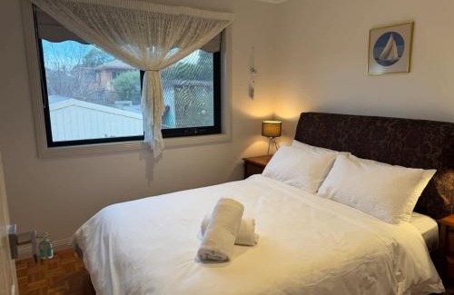Bell Post Hill Villa | Charming Bay-View home