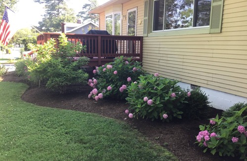 Cape Anne House | Charming Bayfront home with modern kitchen, private pier and hispeed WiFi