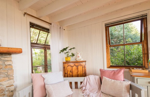 Noordhoek House | Charming Beach Cabin with incredible views - perfect for families and getaway